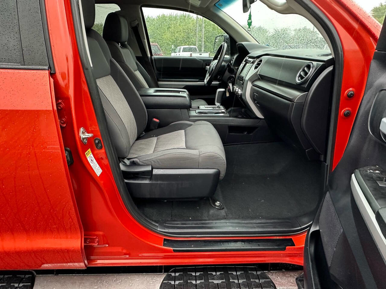 Used 2016 Toyota Tundra SR5 image 26