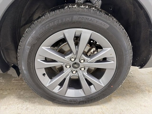 Used 2023 Ford Explorer XLT w/ Equipment Group 202A image 8