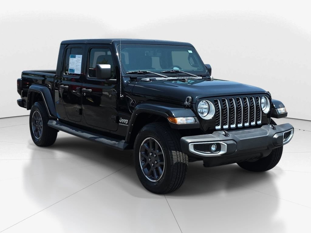 Used 2023 Jeep Gladiator Overland AWD/4WD image 3