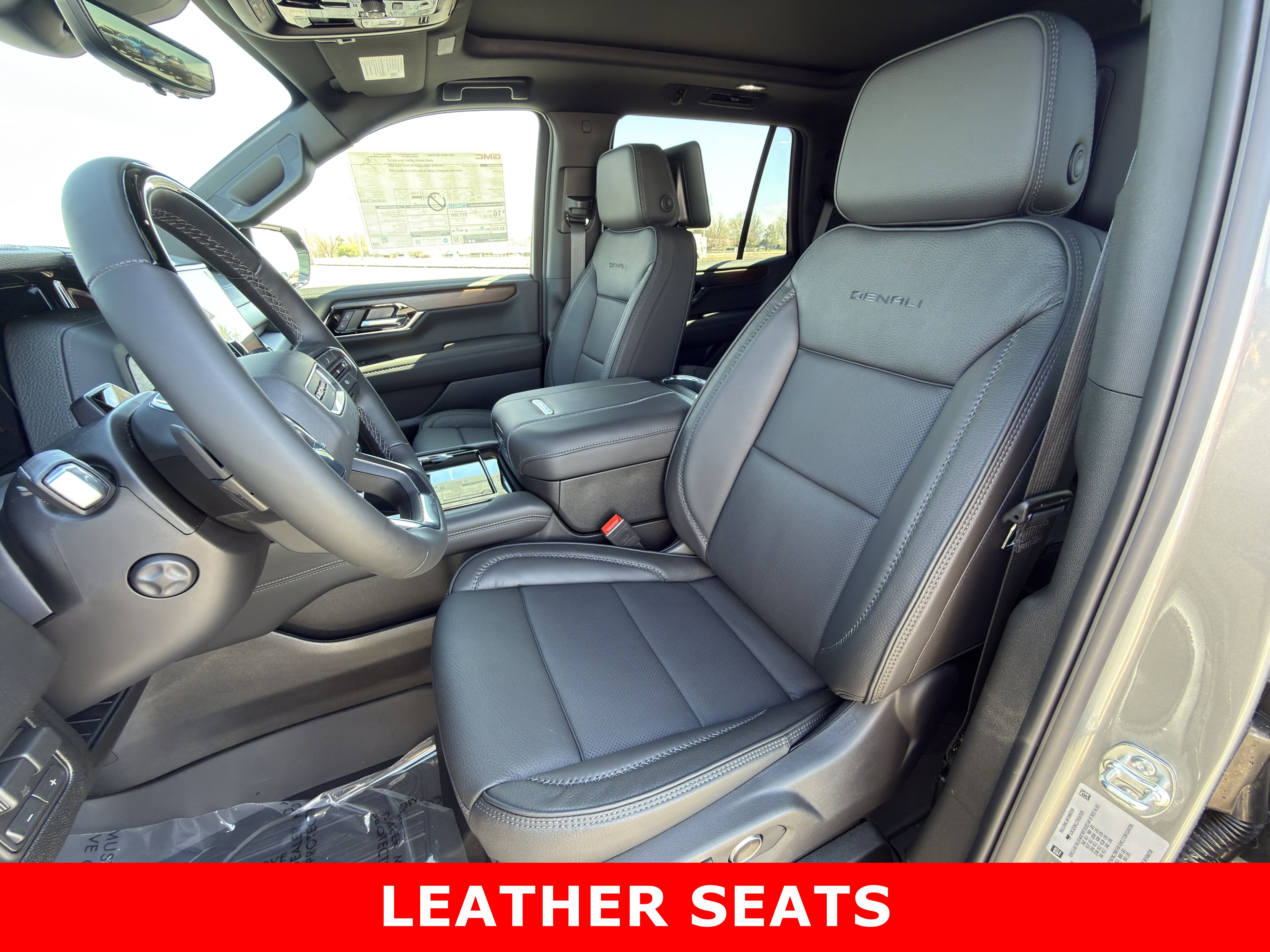 New 2026 GMC Yukon Denali w/ Denali Reserve Package AWD/4WD image 10