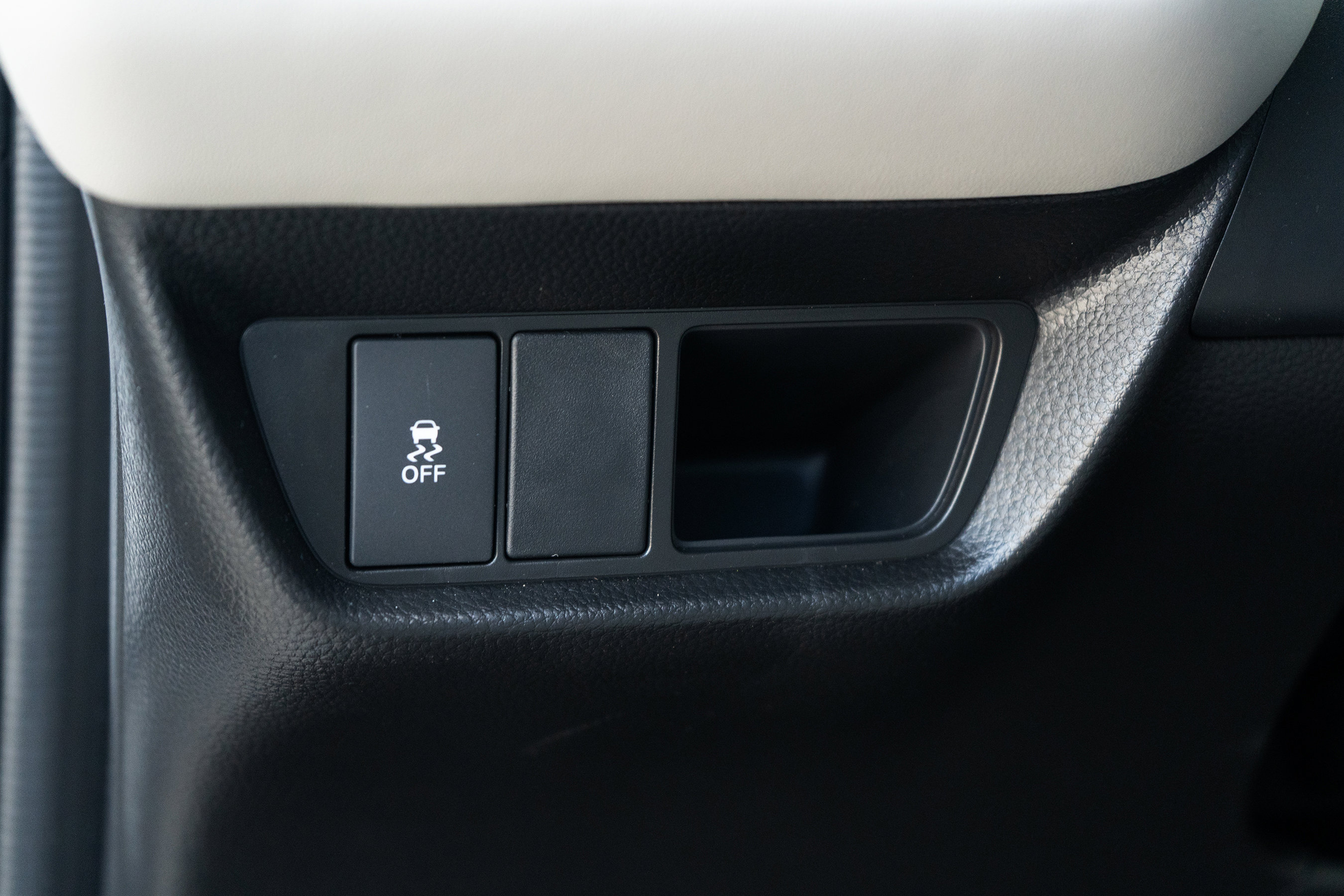 Used 2026 Honda HR-V EX-L image 40