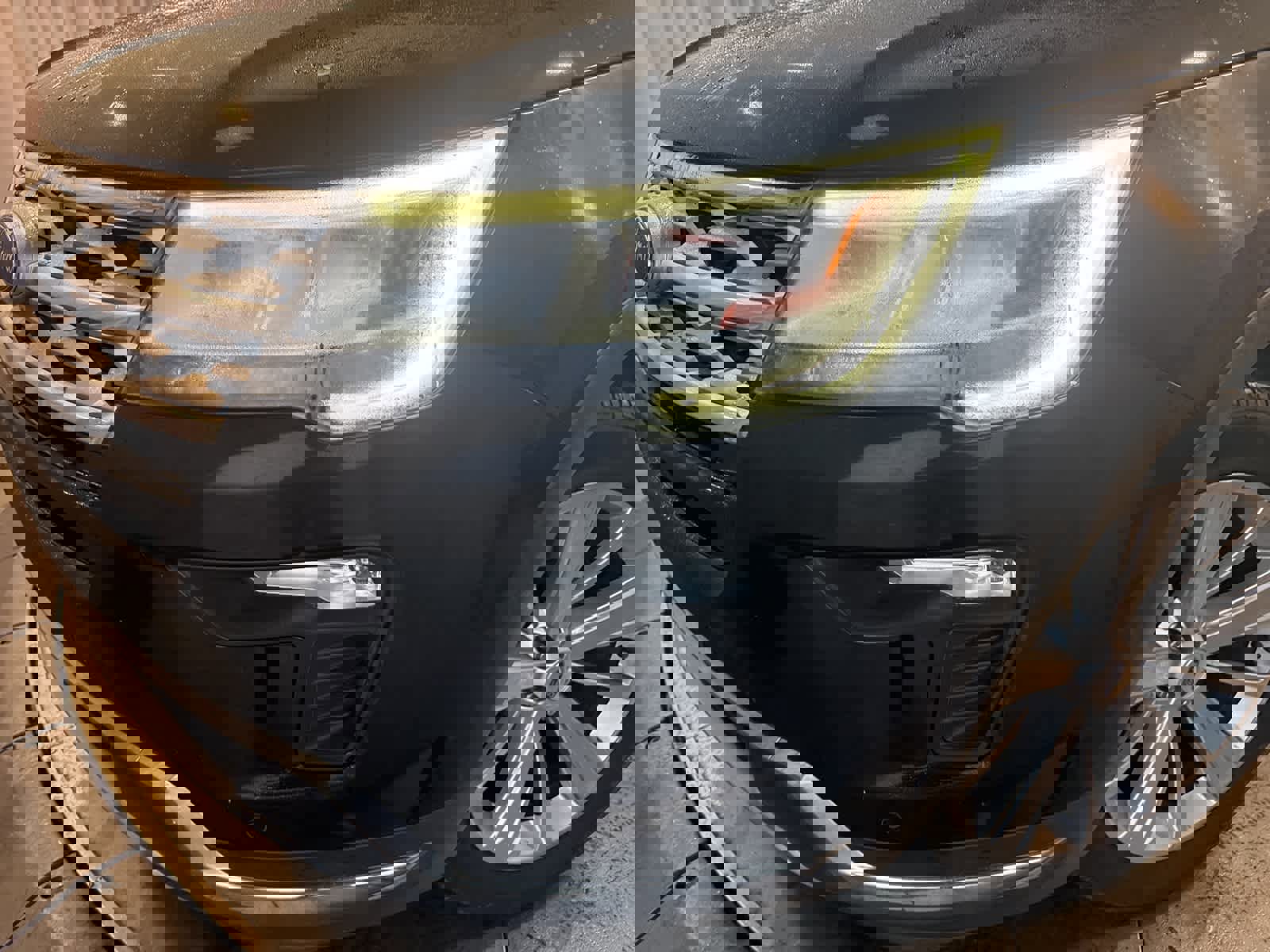 Used 2019 Ford Explorer Limited w/ Class III Trailer Tow Package image 9