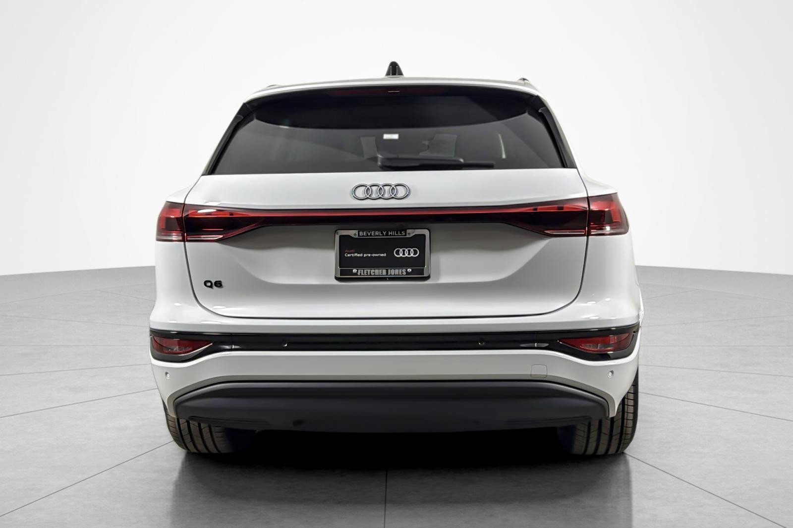 Certified 2025 Audi Q6 e-tron Premium Plus w/ Premium Plus image 4