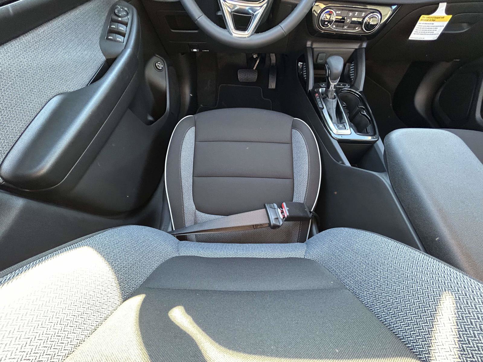 New 2026 Chevrolet TrailBlazer LT w/ Convenience Package FWD image 13