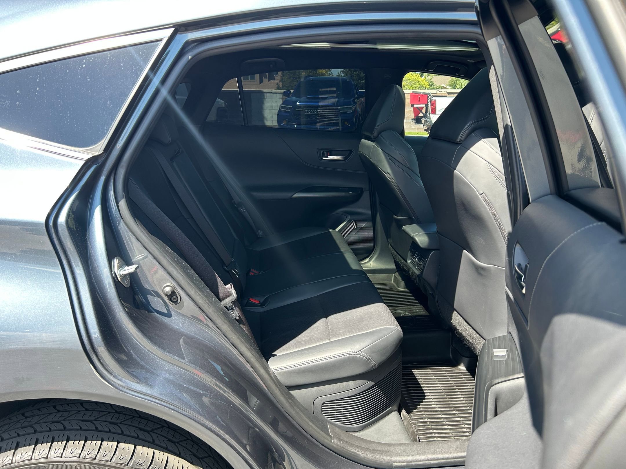 Used 2024 Toyota Venza Limited AWD/4WD image 25