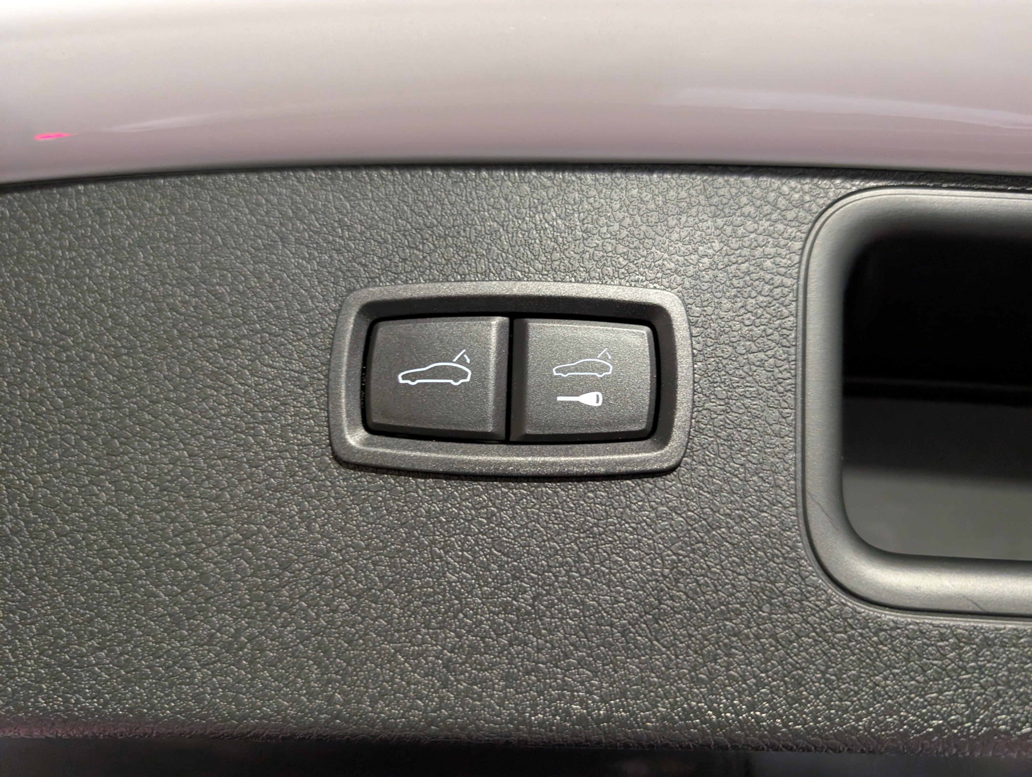 Certified 2025 Porsche Macan image 27