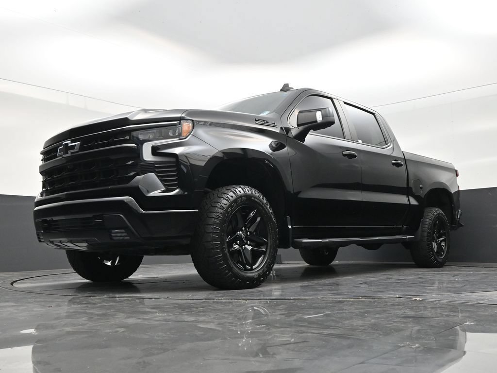 Used 2023 Chevrolet Silverado 1500 LT Trail Boss w/ LT Trail Boss Premium Package AWD/4WD image 21