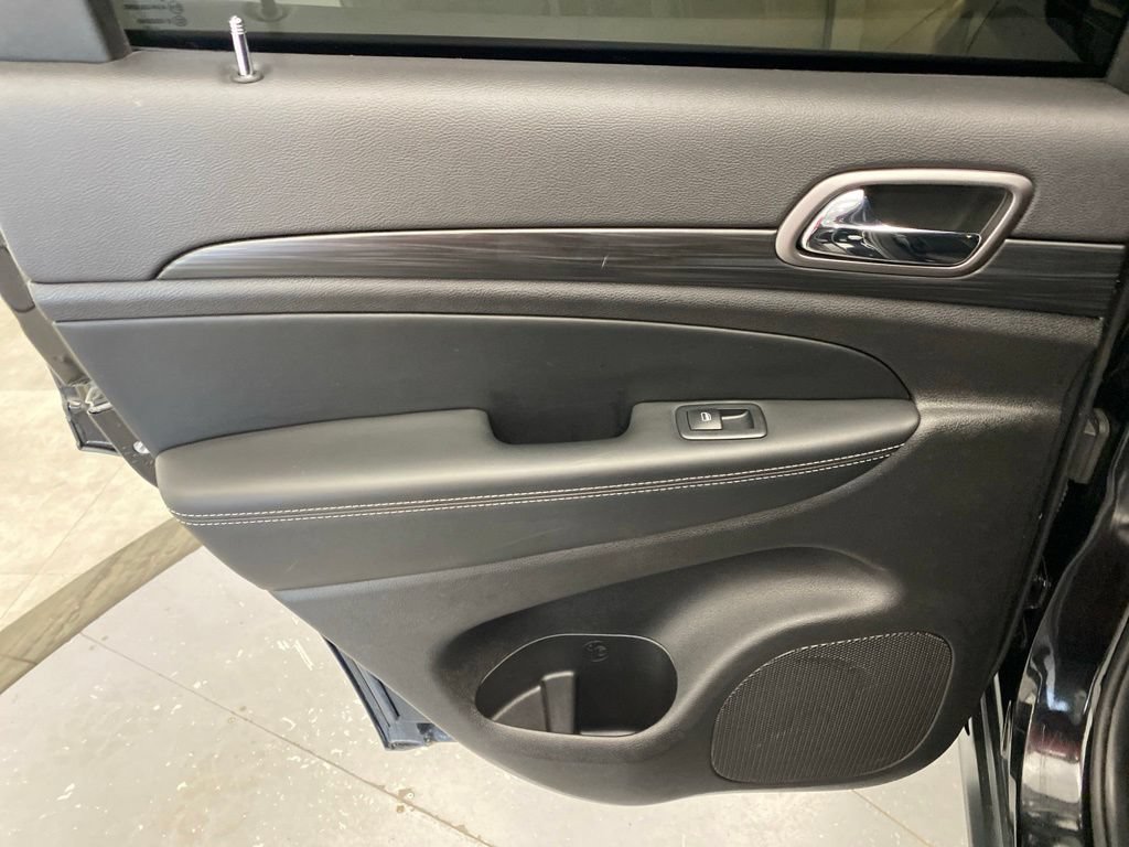 Used 2021 Jeep Grand Cherokee Freedom Edition AWD/4WD image 28