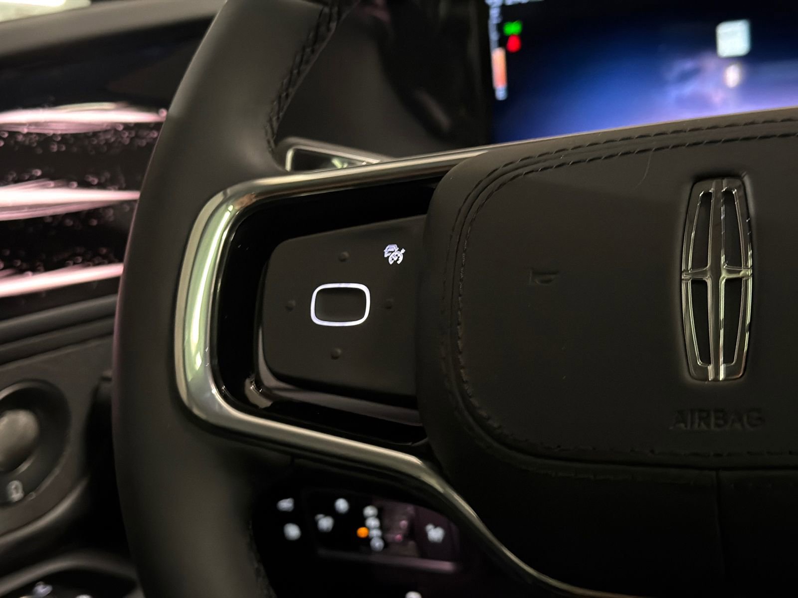 New 2026 Lincoln Nautilus Premier w/ Equipment Group 102A image 22