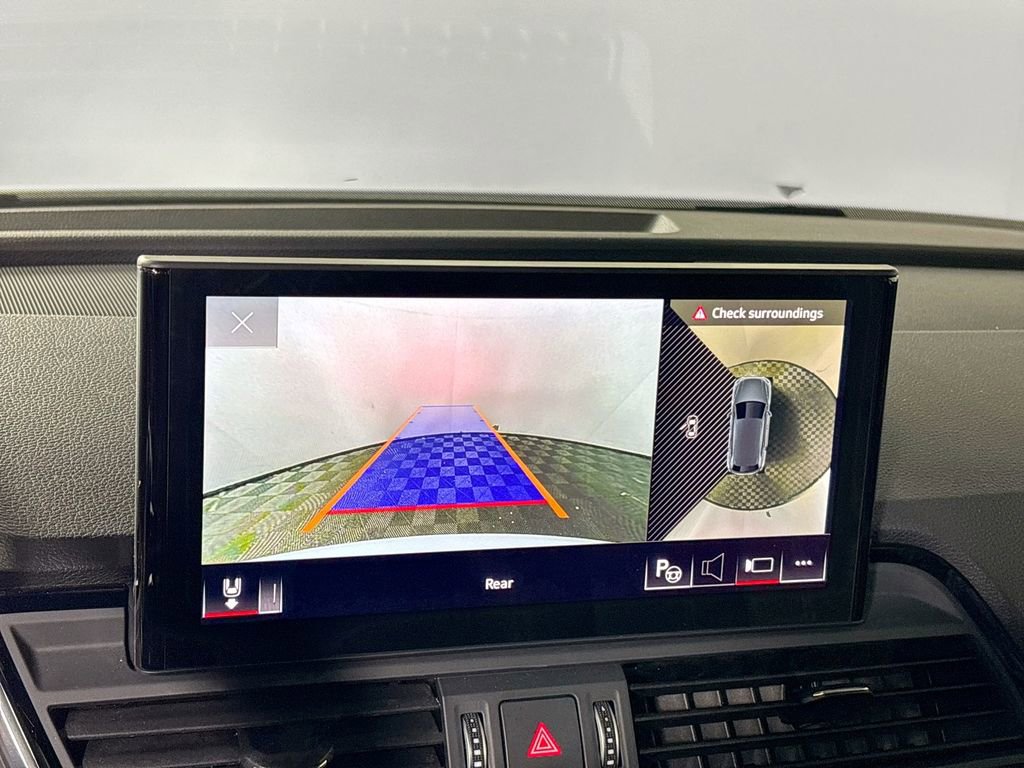 Used 2023 Audi Q5 2.0T Prestige w/ Prestige Package image 17