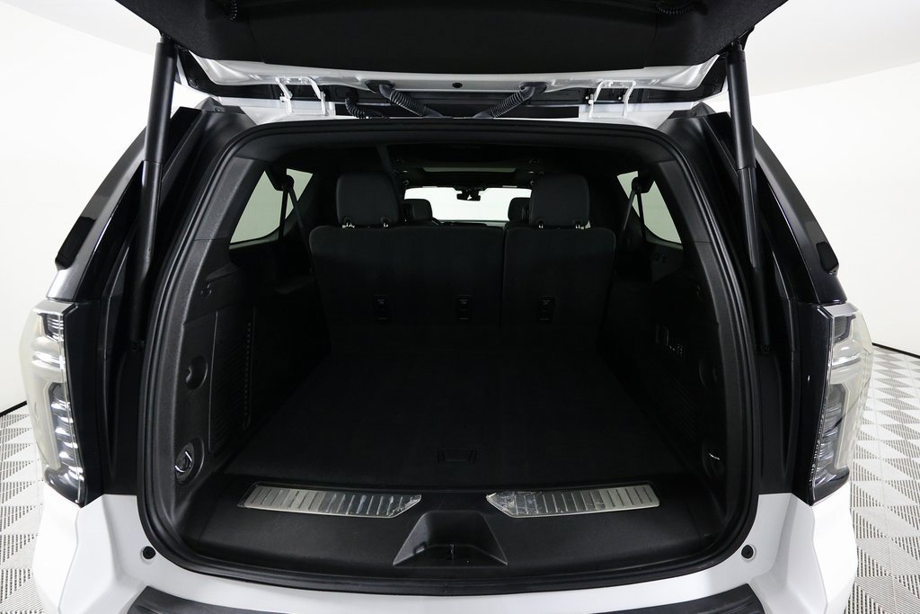 Used 2025 Chevrolet Suburban Z71 w/ Comfort Package image 7