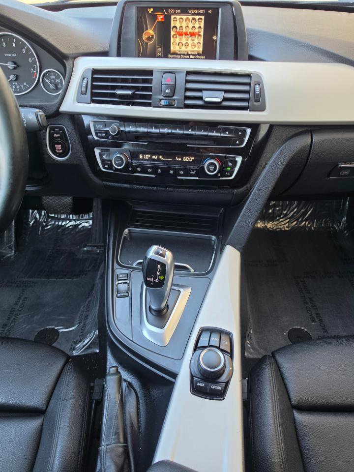 Used 2016 BMW 320i xDrive Sedan AWD/4WD image 16