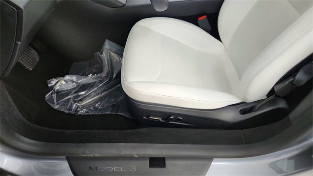 Used 2025 Tesla Model 3 Long Range image 33
