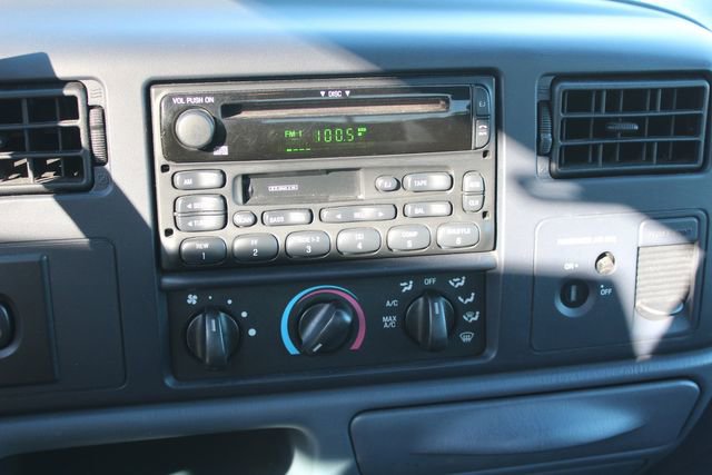 Used 2001 Ford F350 XLT image 18