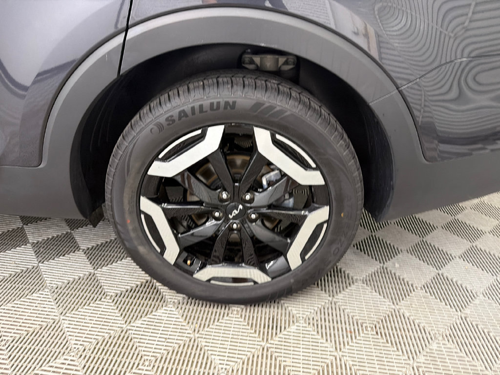 Used 2025 Kia Telluride S FWD image 20