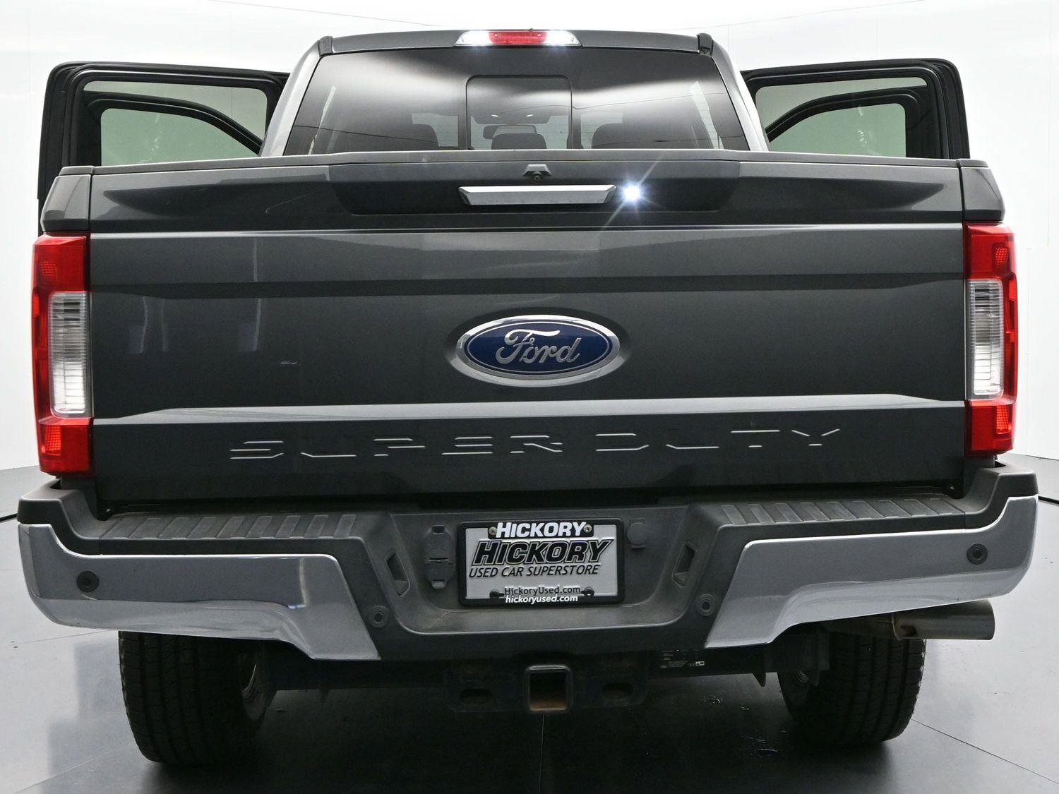 Used 2019 Ford F250 Lariat w/ Chrome Package image 44