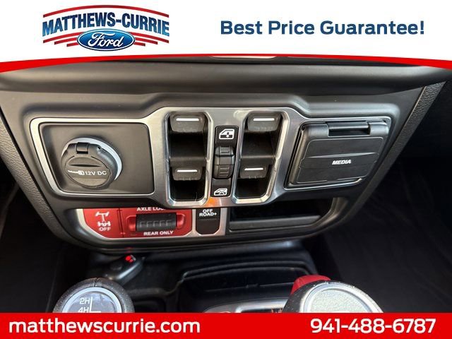 Used 2022 Jeep Gladiator Mojave w/ Trailer Tow Package AWD/4WD image 23