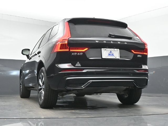Used 2024 Volvo XC60 B5 Core w/ Climate Package AWD/4WD image 39