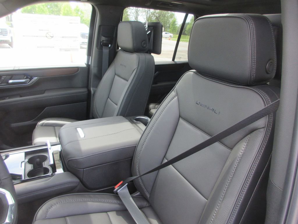 New 2026 GMC Yukon Denali AWD/4WD image 12