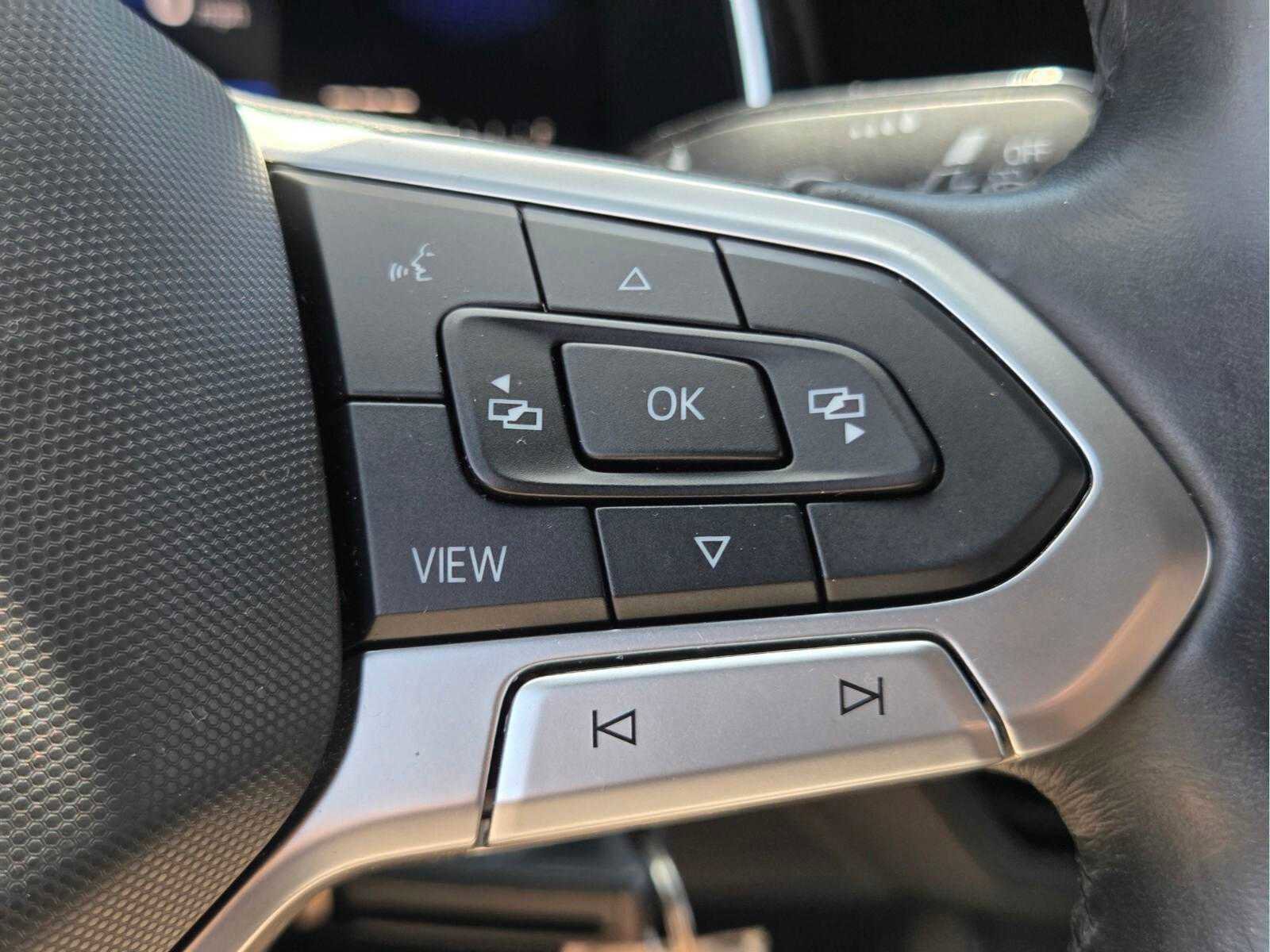 Used 2022 Volkswagen Jetta Sport FWD image 27