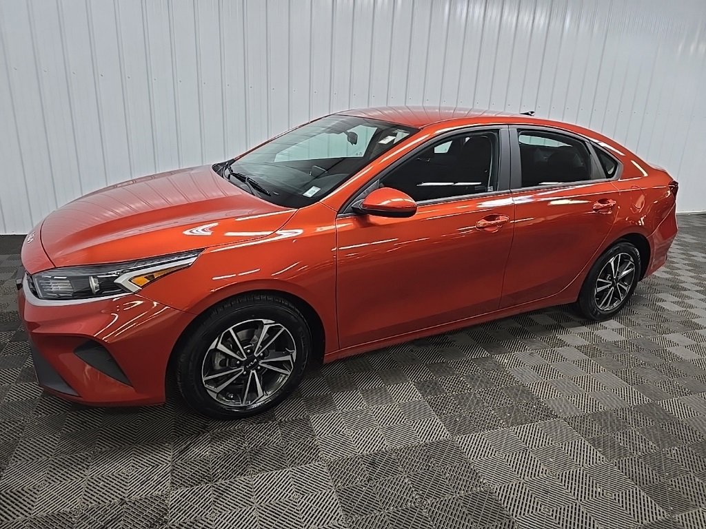 Used 2023 Kia Forte LXS image 6