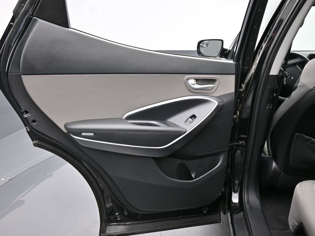 Used 2018 Hyundai Santa Fe Sport w/ 2.4L Value Package 02 image 34