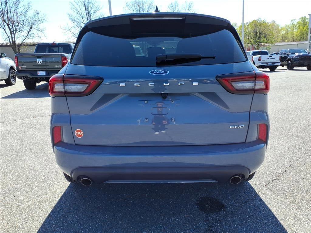 Used 2024 Ford Escape ST-Line image 5