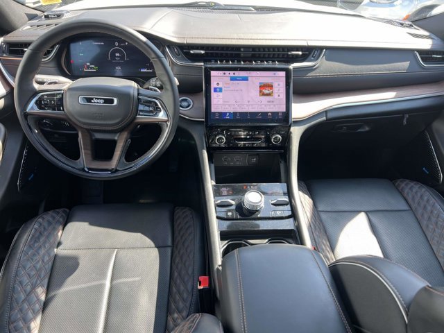 Used 2023 Jeep Grand Cherokee Summit image 13