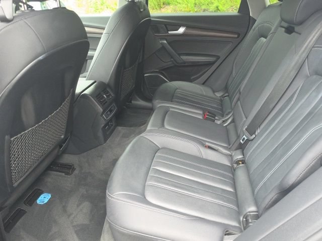 Used 2022 Audi Q5 2.0T Premium Plus w/ Premium Plus Package AWD/4WD image 19