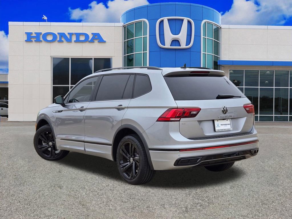 Used 2023 Volkswagen Tiguan SE R-Line FWD image 3