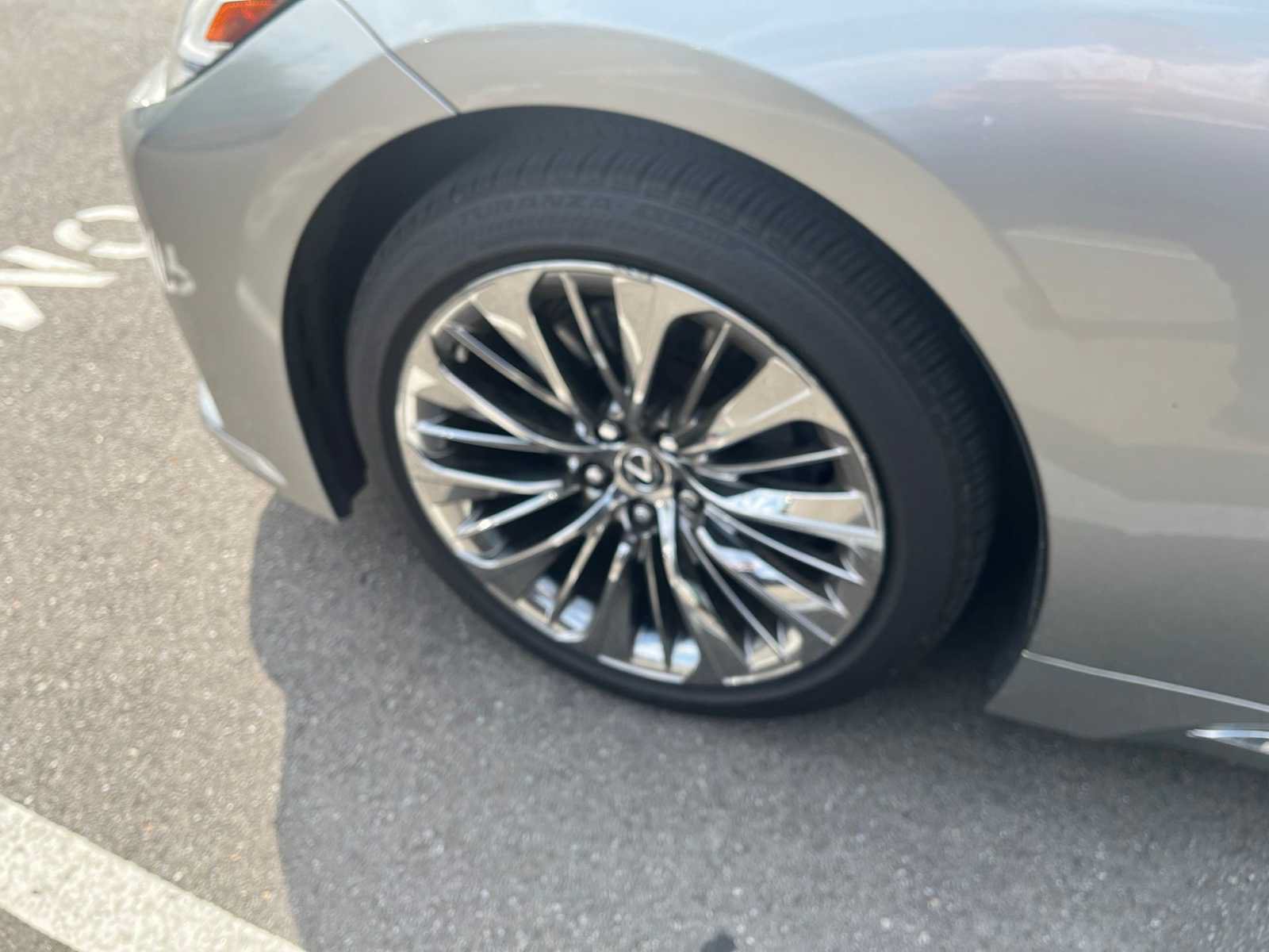 Used 2021 Lexus LS 500 AWD w/ Interior Upgrade Package image 26