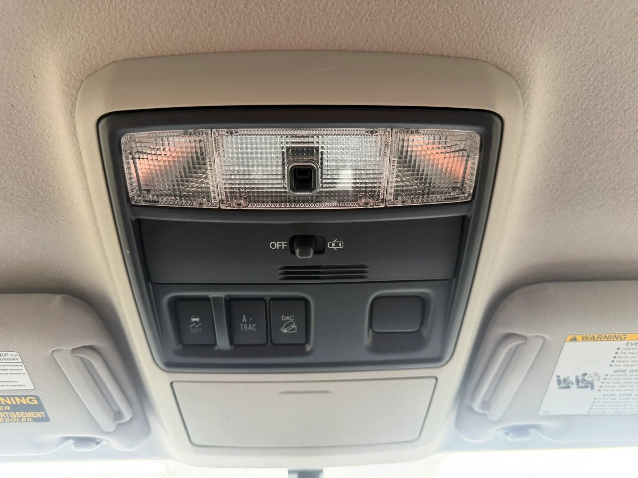 Used 2016 Toyota 4Runner SR5 AWD/4WD image 31