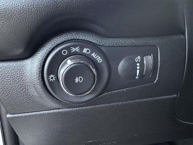 Used 2023 Dodge Durango GT image 18