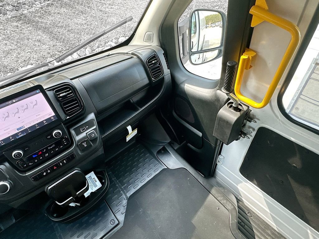 Used 2024 RAM ProMaster 3500 w/ Delivery Van Package image 21