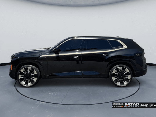 Used 2023 BMW XM AWD/4WD image 8