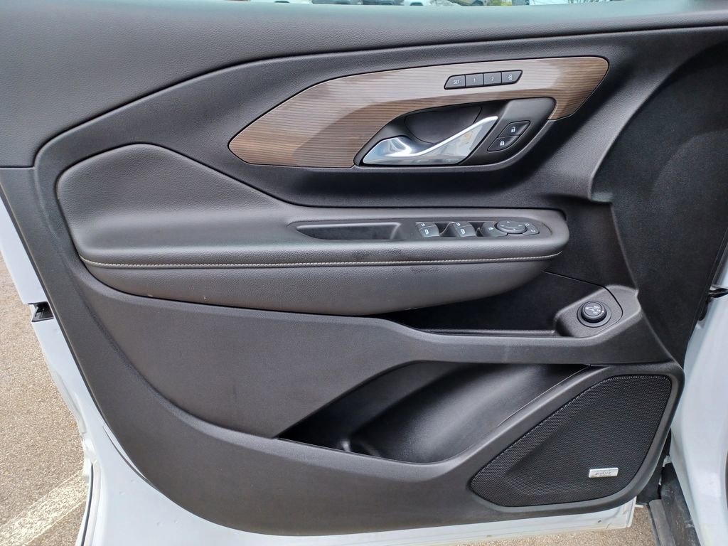 Used 2023 GMC Terrain Denali w/ LPO, Floor Liner Package AWD/4WD image 12