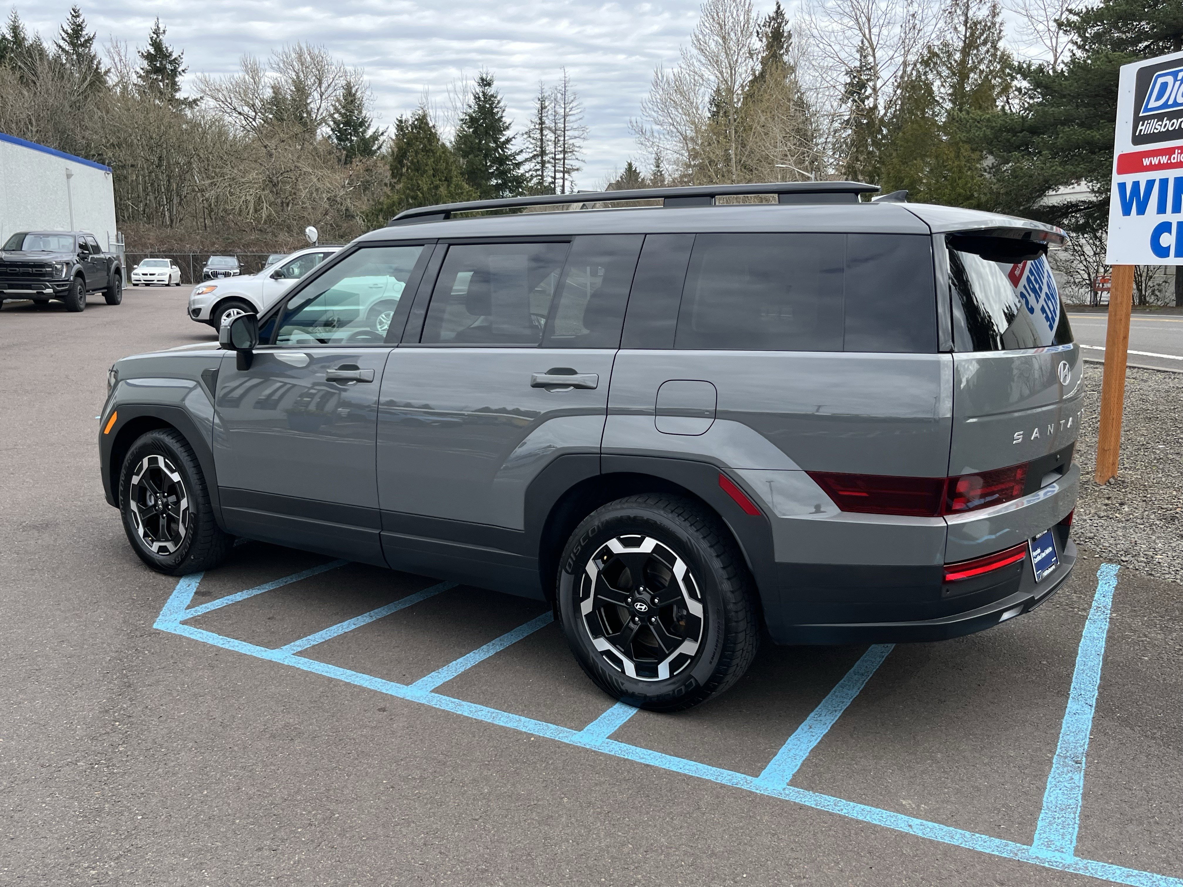 Certified 2024 Hyundai Santa Fe SEL image 3