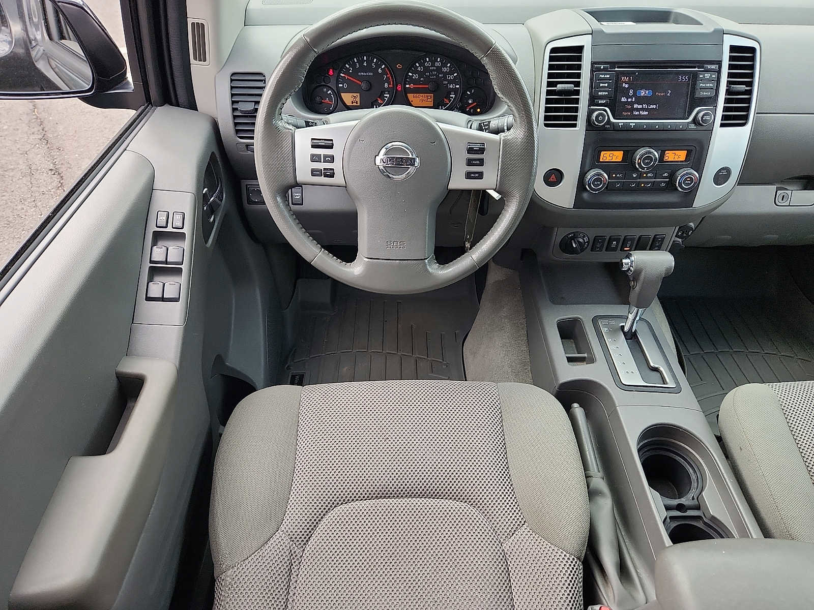 Used 2018 Nissan Frontier SV w/ Value Truck Package AWD/4WD image 11