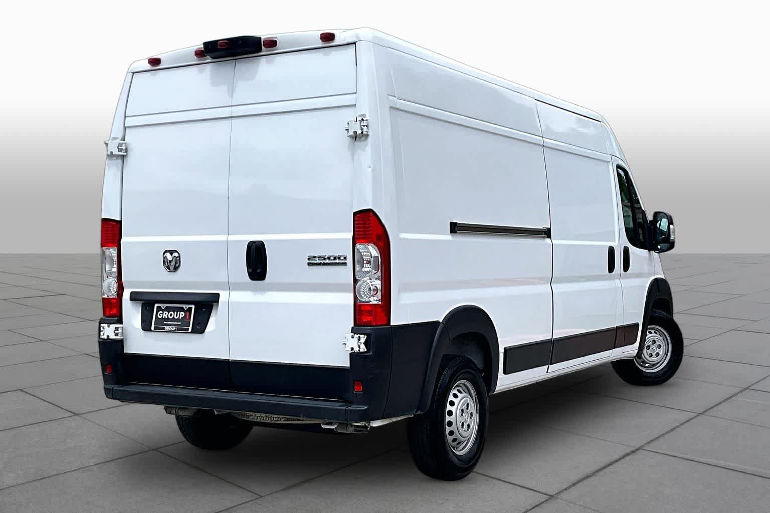 Used 2025 RAM ProMaster 2500 w/ Convenience Group FWD image 13