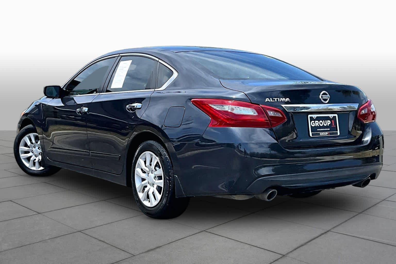 Used 2018 Nissan Altima 2.5 S w/ S Convenience Package FWD image 12