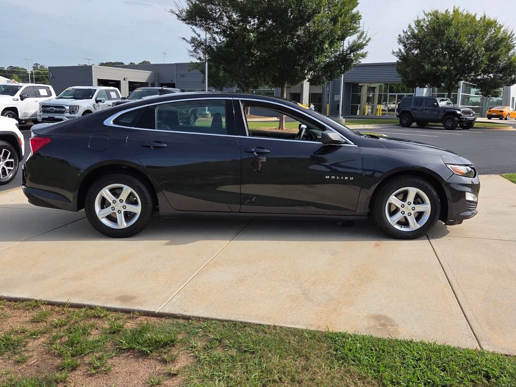 Used 2022 Chevrolet Malibu LS FWD image 13