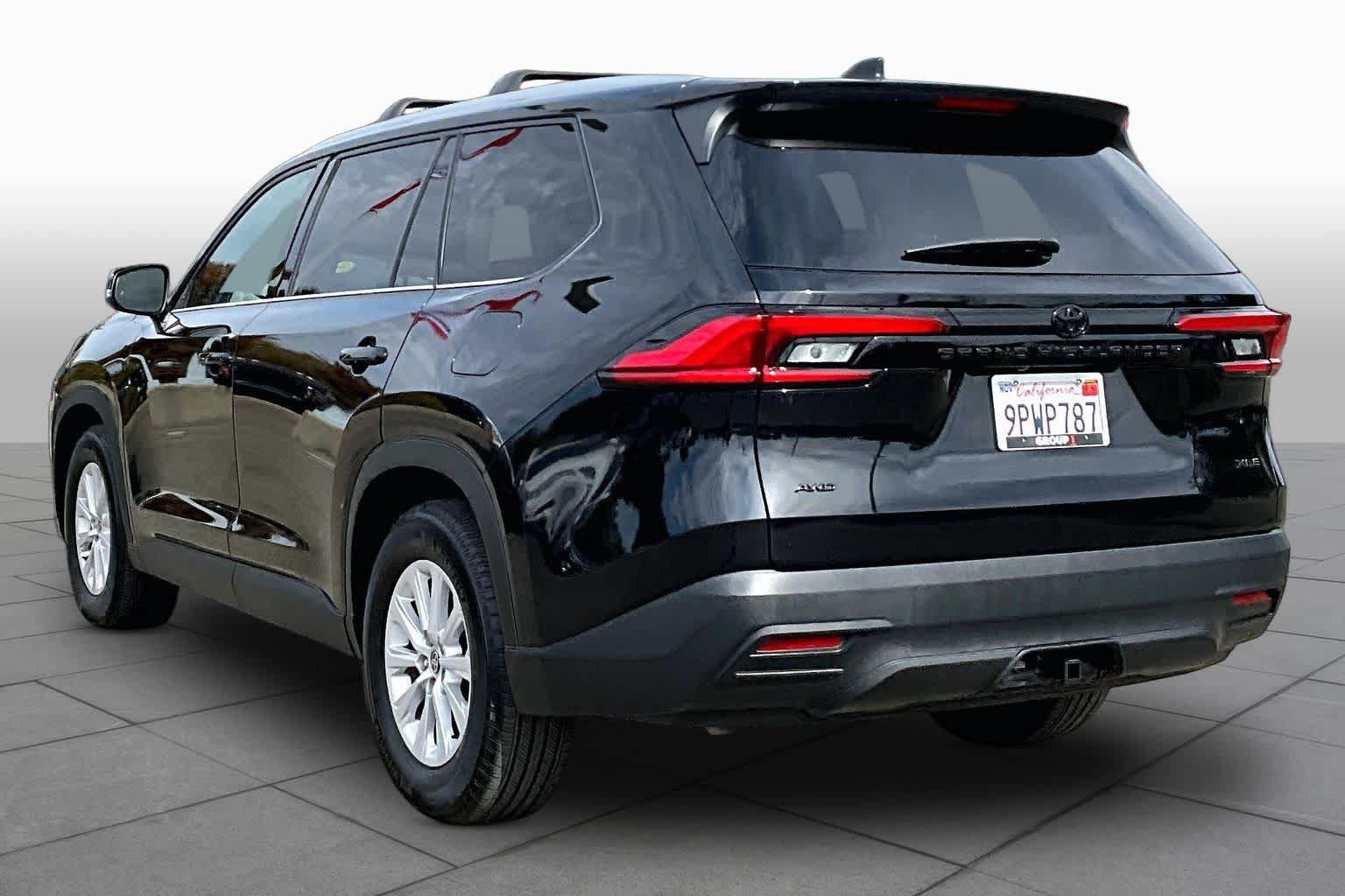 Certified 2024 Toyota Grand Highlander AWD image 11