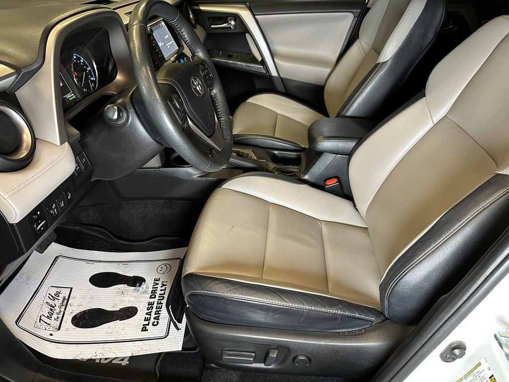 Used 2017 Toyota RAV4 Platinum image 20