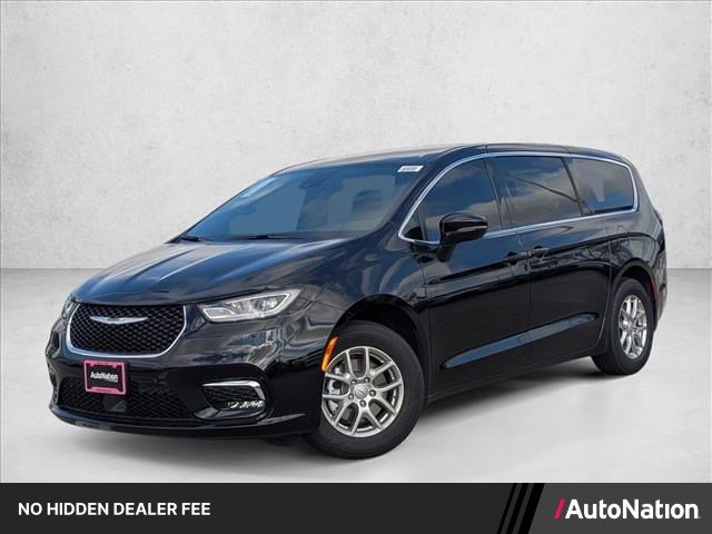 New 2026 Chrysler Pacifica Select