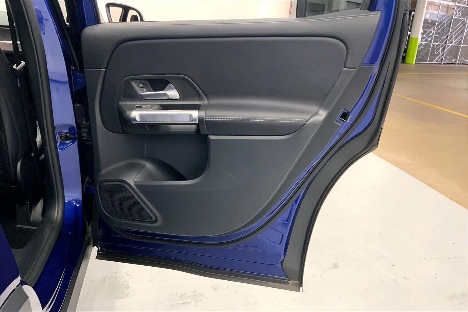 Certified 2022 Mercedes-Benz GLB 250 4MATIC image 12