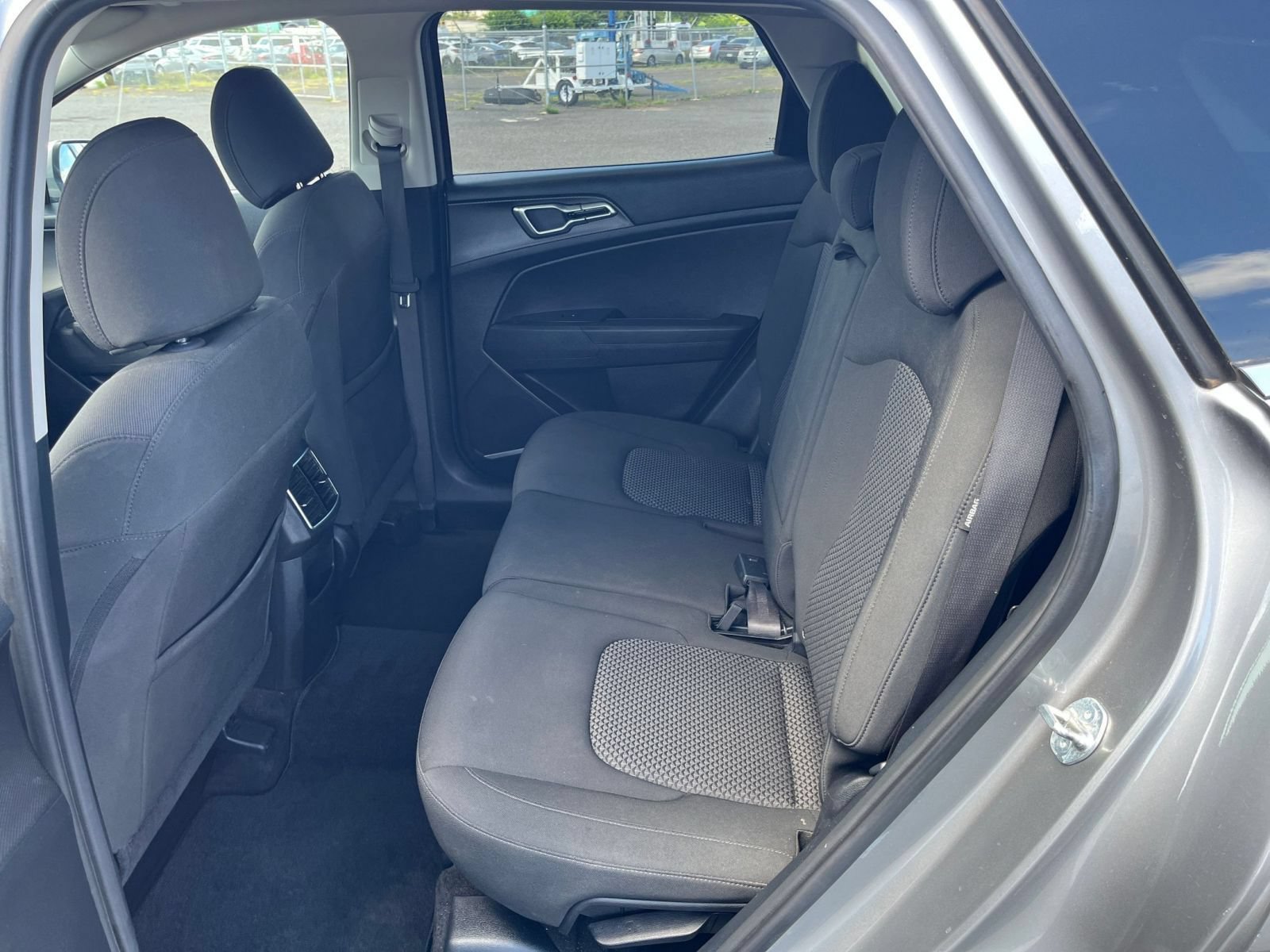 Used 2025 Kia Sportage LX FWD image 20