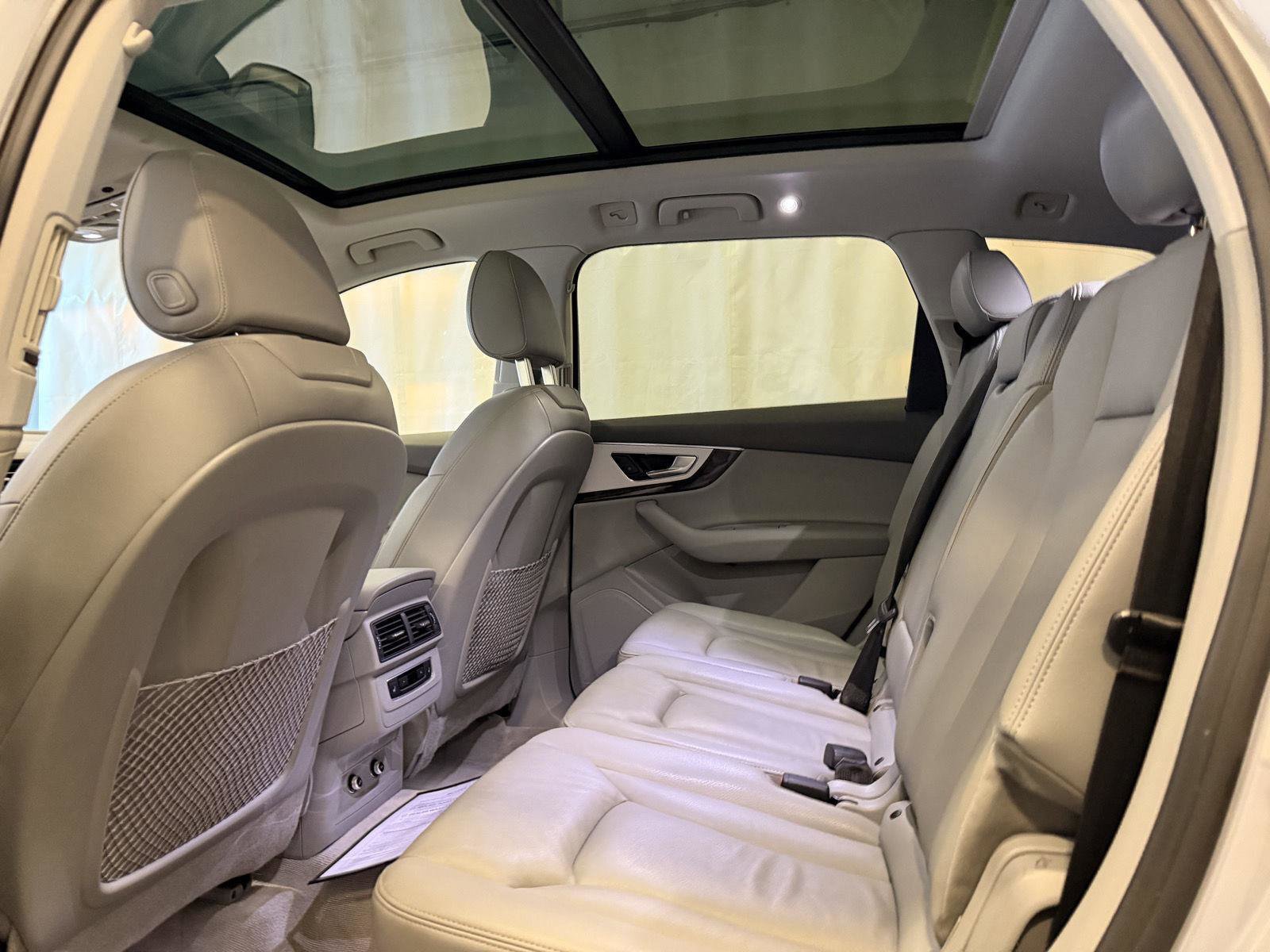 Used 2019 Audi Q7 2.0T Premium w/ Cold Weather Package image 24