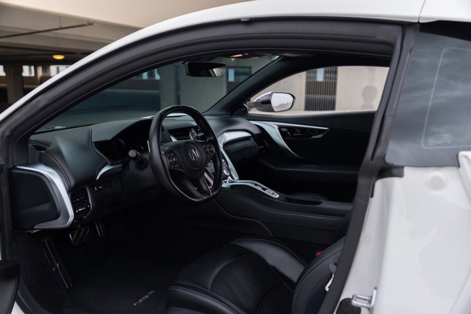 Used 2017 Acura NSX image 47