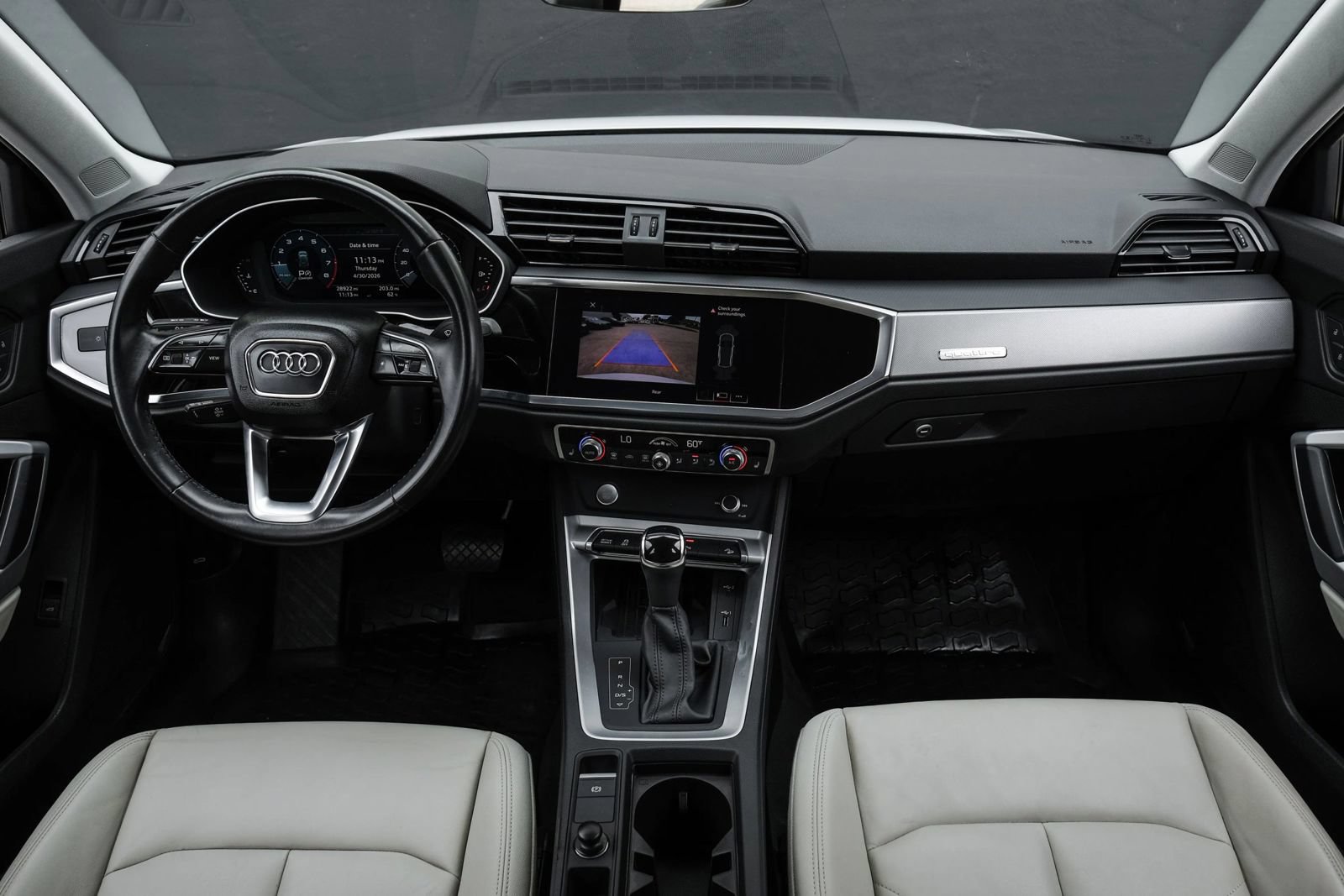 Used 2020 Audi Q3 2.0T Premium Plus w/ Premium Plus Package AWD/4WD image 18
