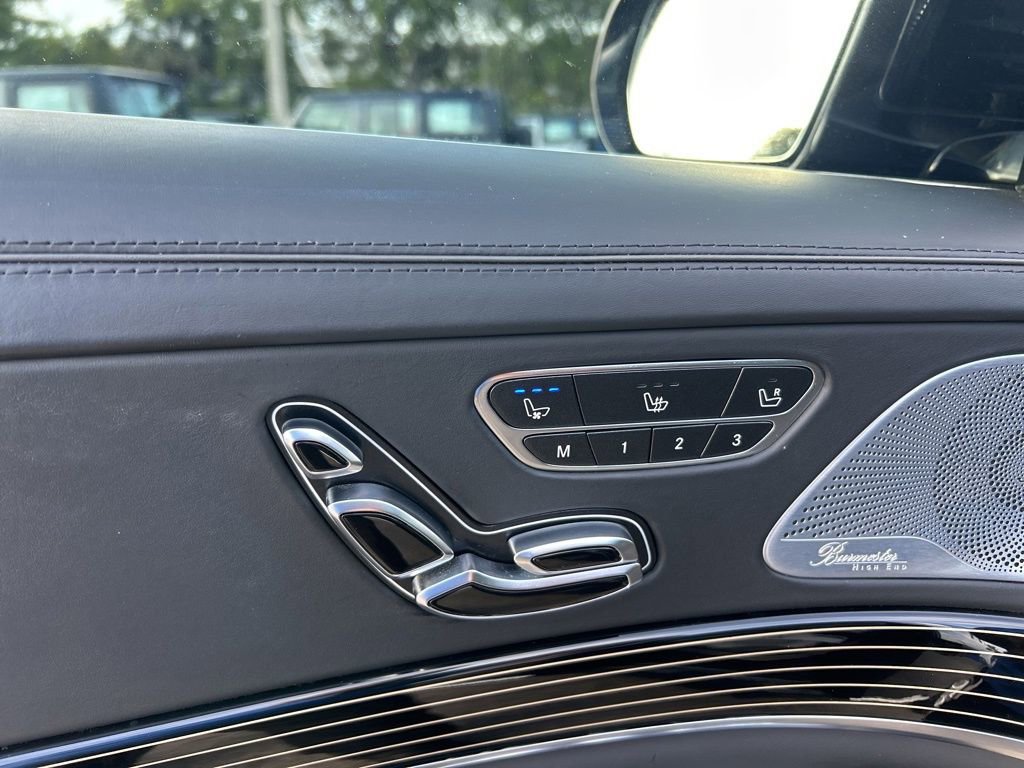 Used 2017 Mercedes-Benz S 550 Sedan image 44